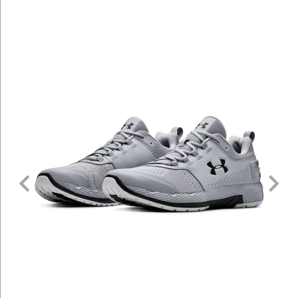 Mens size 13 Under Armour training sneak